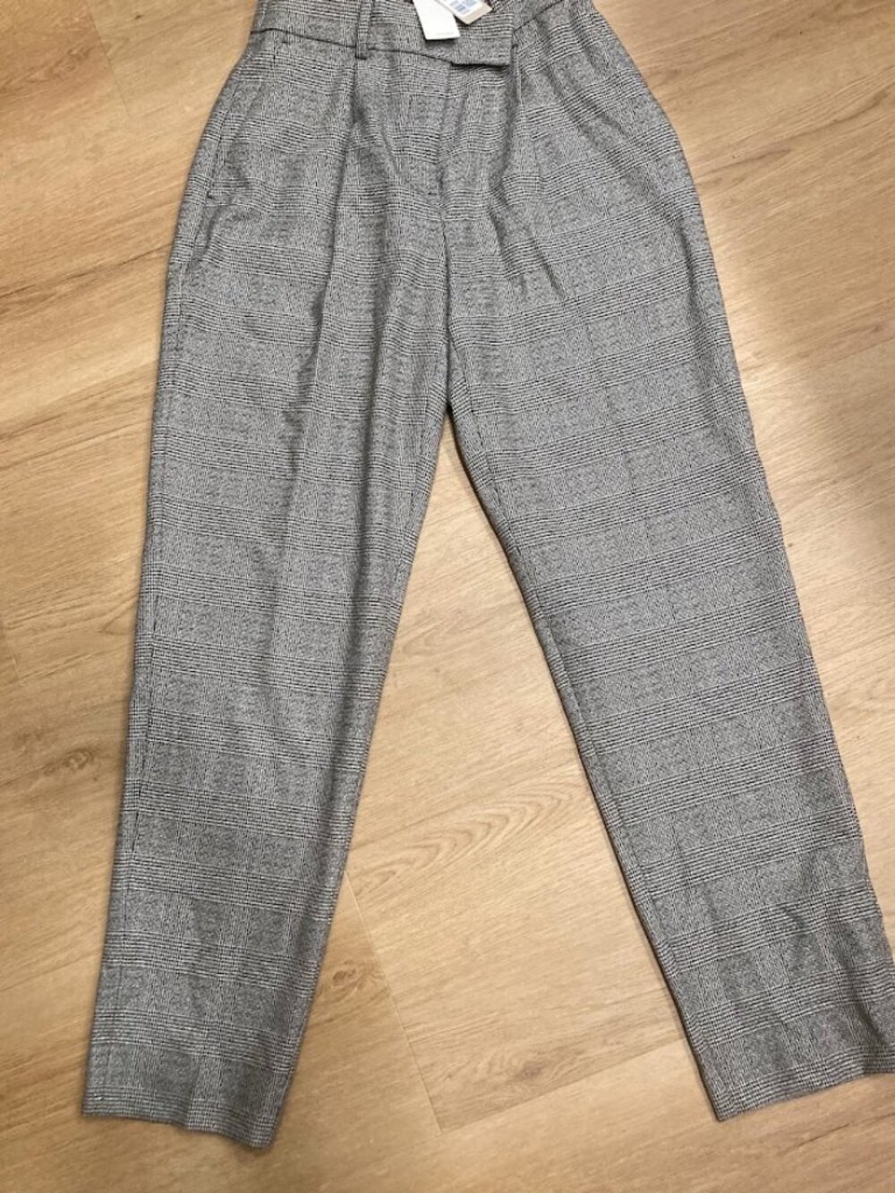 RW&CO. Tapered-Leg High-Rise Pant Size 00